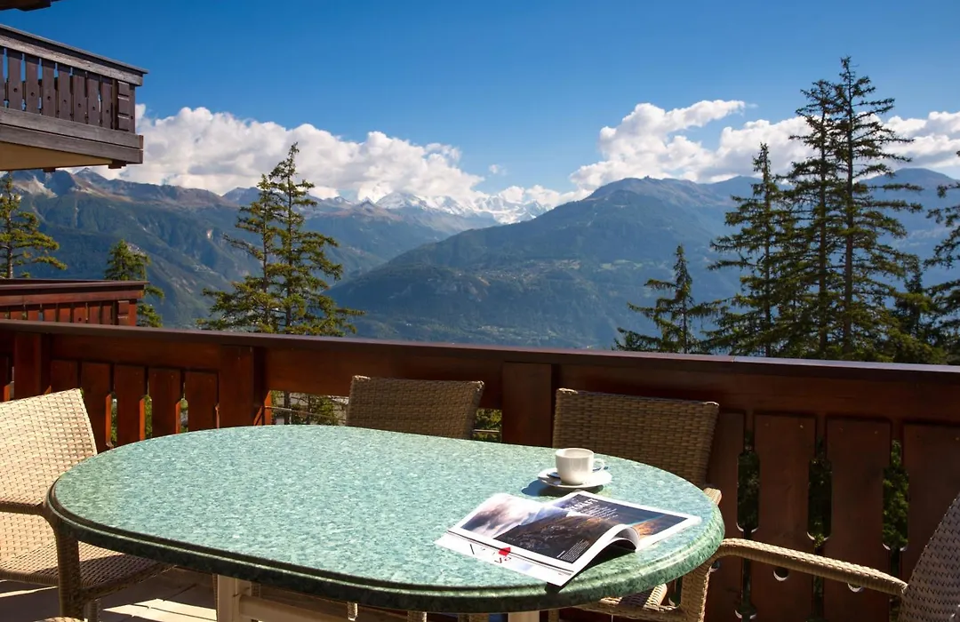 Aparthotel Helvetia-1